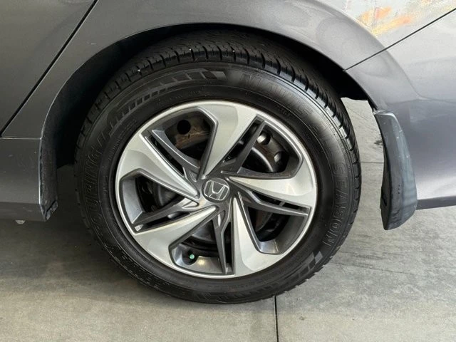 2021 Honda Civic 10th Gen - Image 15 of 21