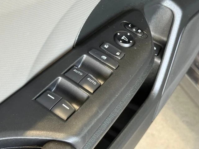 2021 Honda Civic 10th Gen - Image 18 of 21
