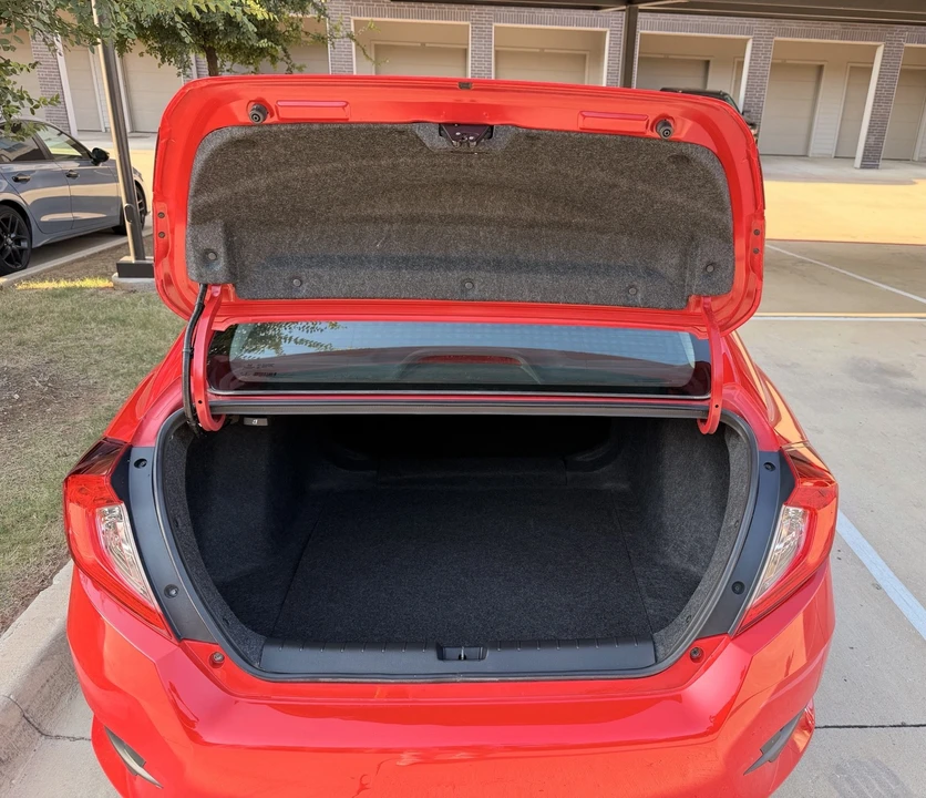 2021 Honda Civic 10th Gen - Image 5 of 10