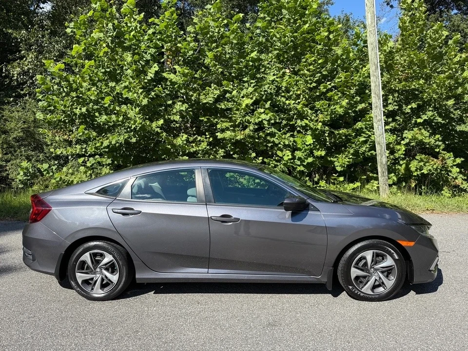 2021 Honda Civic 10th Gen - Image 5 of 21