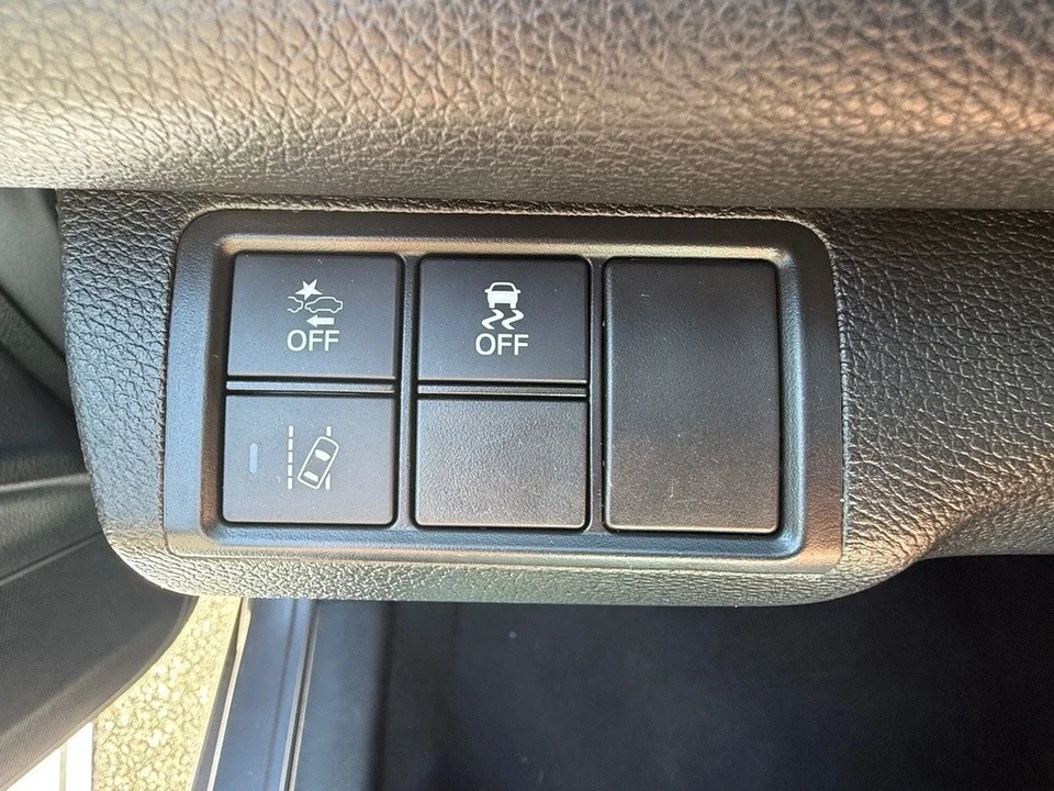 2021 Honda Civic 10th Gen - Image 14 of 21