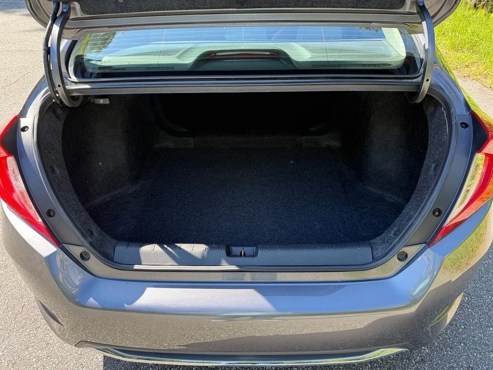 2021 Honda Civic 10th Gen - Image 16 of 21