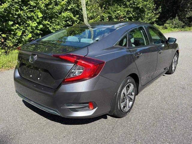 2021 Honda Civic 10th Gen - Image 6 of 12