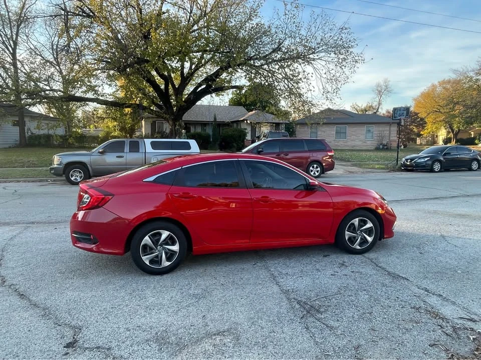 2021 Honda Civic 10th Gen - Image 7 of 17
