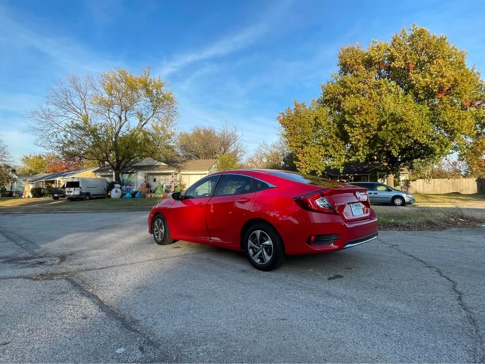 2021 Honda Civic 10th Gen - Image 13 of 17