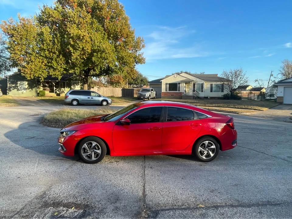 2021 Honda Civic 10th Gen - Image 9 of 17