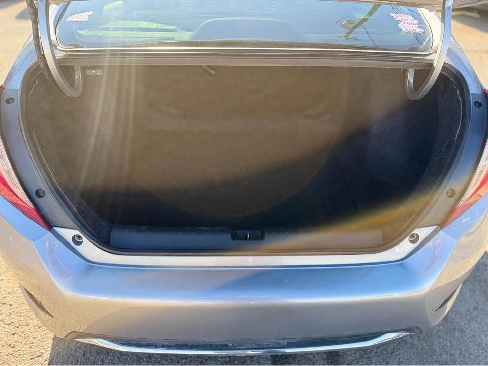 2021 Honda Civic 10th Gen - Image 12 of 15