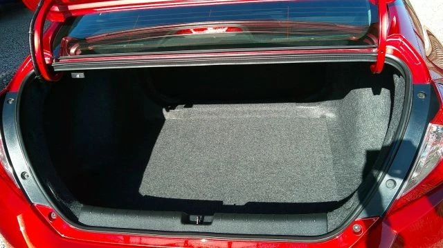 2021 Honda Civic 10th Gen - Image 19 of 21