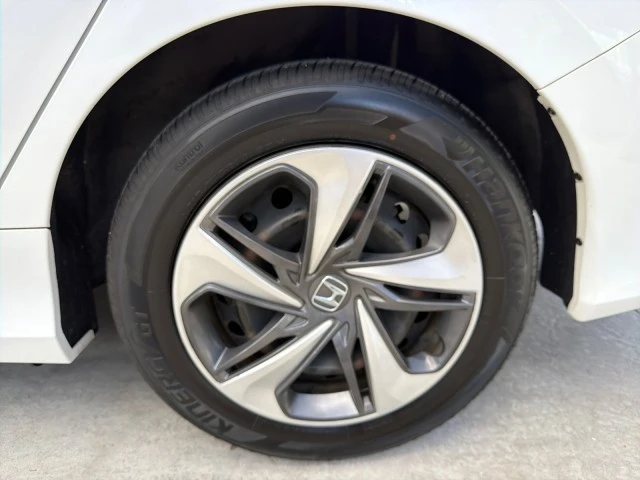 2021 Honda Civic 10th Gen - Image 16 of 31
