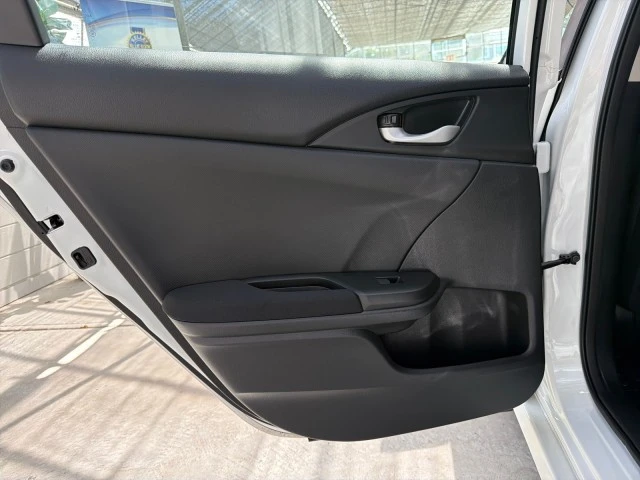 2021 Honda Civic 10th Gen - Image 27 of 31