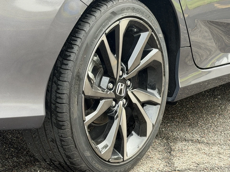 2021 Honda Civic 10th Gen - Image 23 of 24