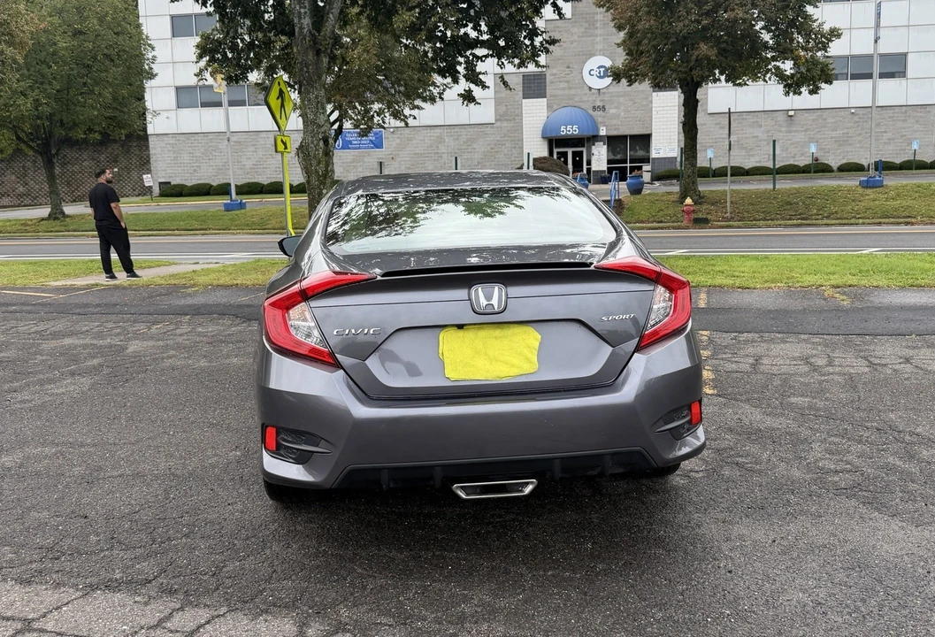 2021 Honda Civic 10th Gen - Image 8 of 24