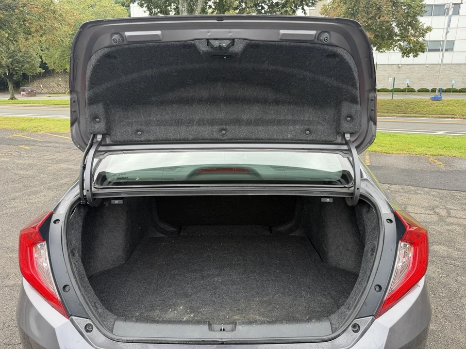2021 Honda Civic 10th Gen - Image 18 of 24