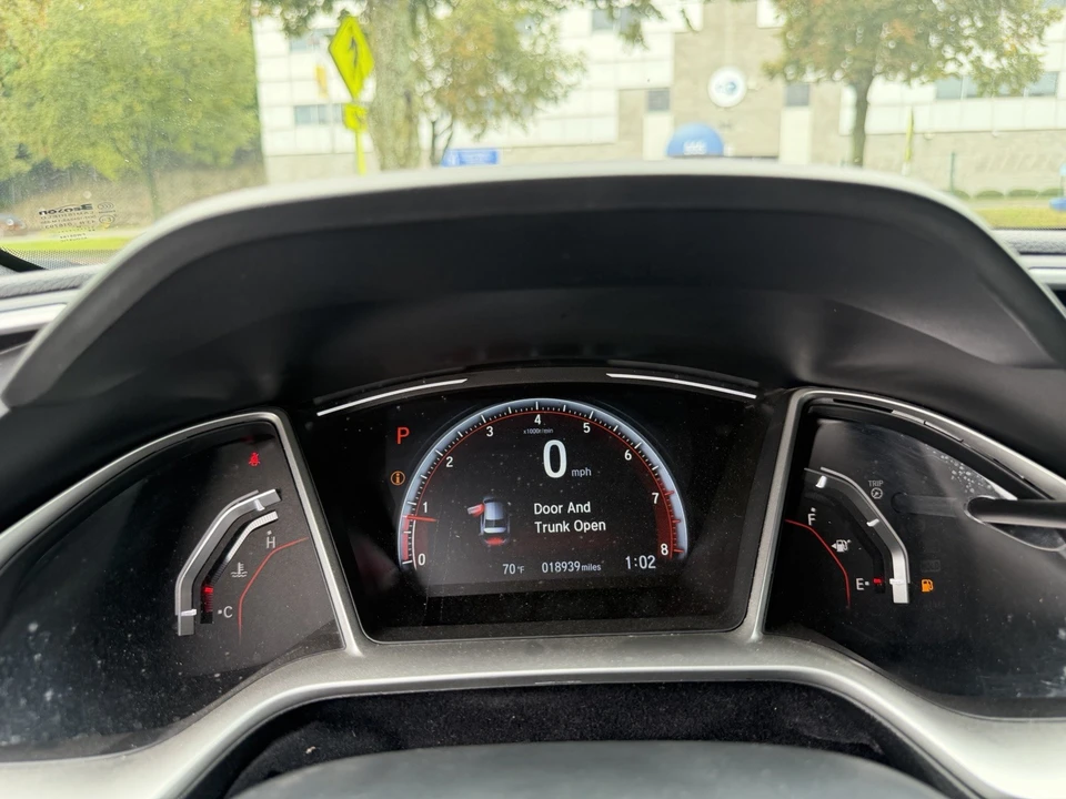 2021 Honda Civic 10th Gen - Image 21 of 24