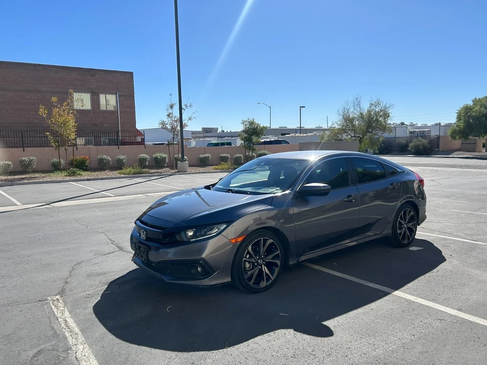 2021 Honda Civic 10th Gen - Image 14 of 18