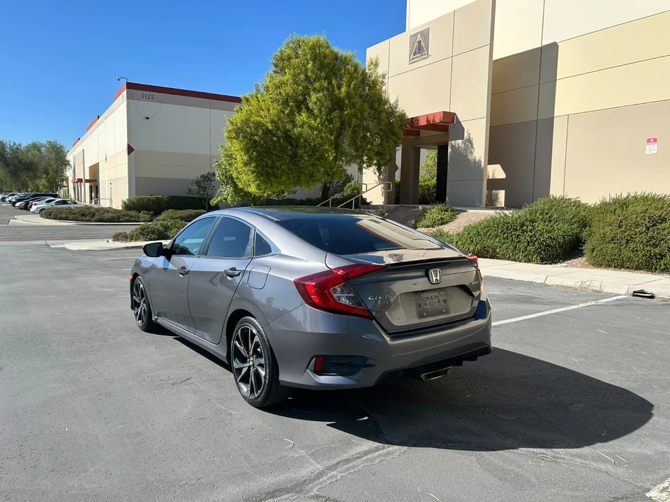 2021 Honda Civic 10th Gen - Image 7 of 18