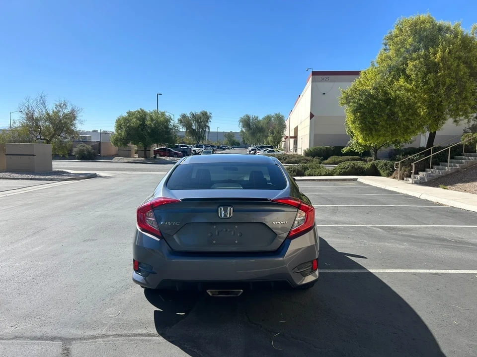 2021 Honda Civic 10th Gen - Image 6 of 18