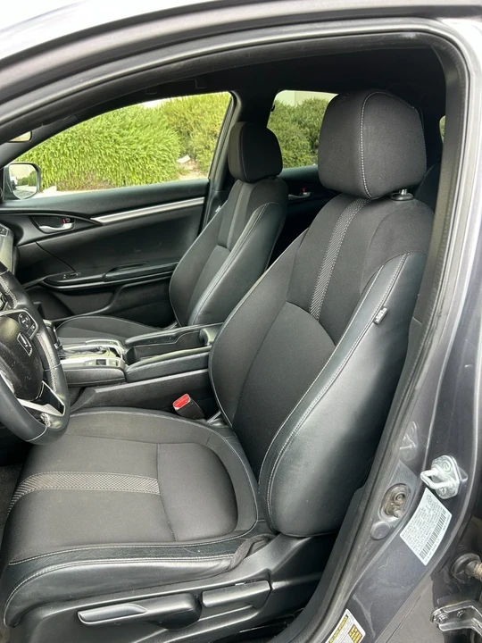 2021 Honda Civic 10th Gen - Image 16 of 18
