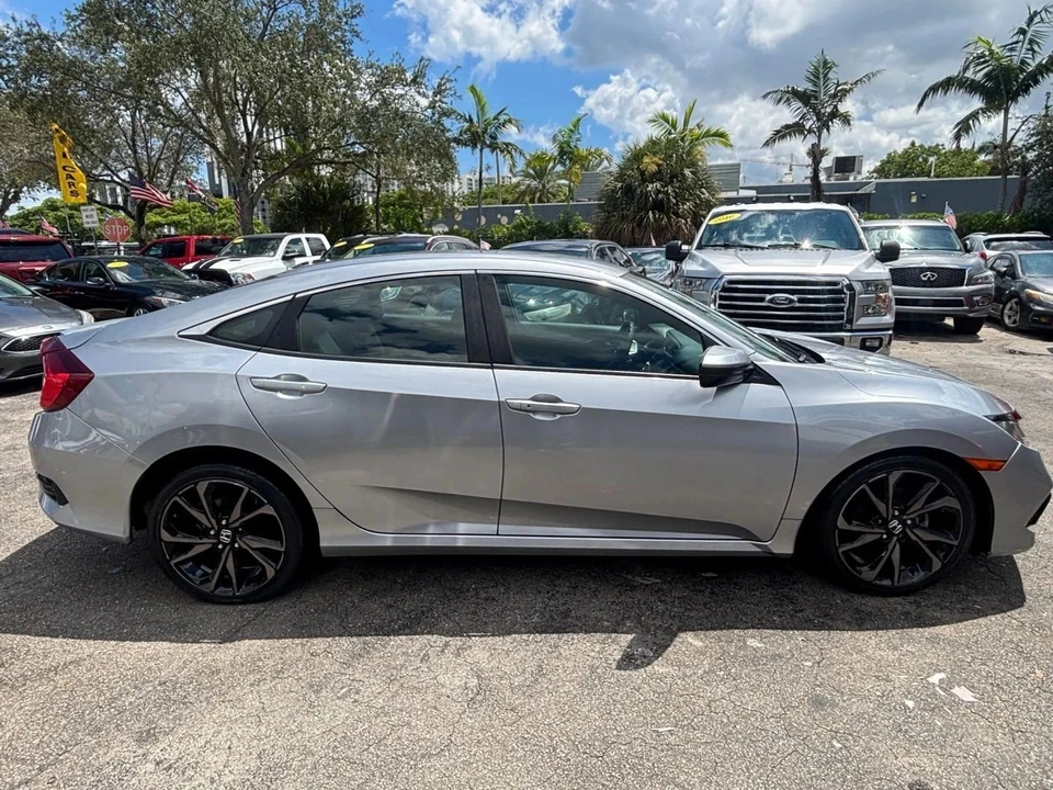 2021 Honda Civic 10th Gen - Image 9 of 15
