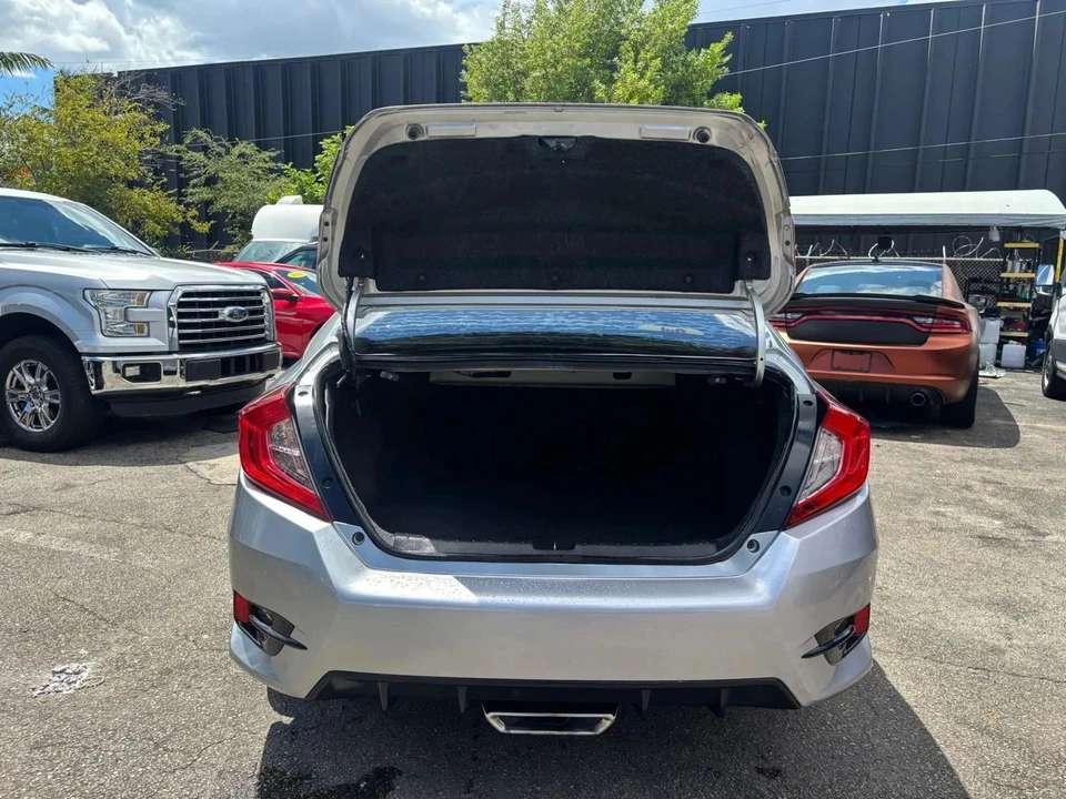 2021 Honda Civic 10th Gen - Image 7 of 15