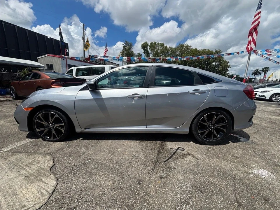 2021 Honda Civic 10th Gen - Image 4 of 15