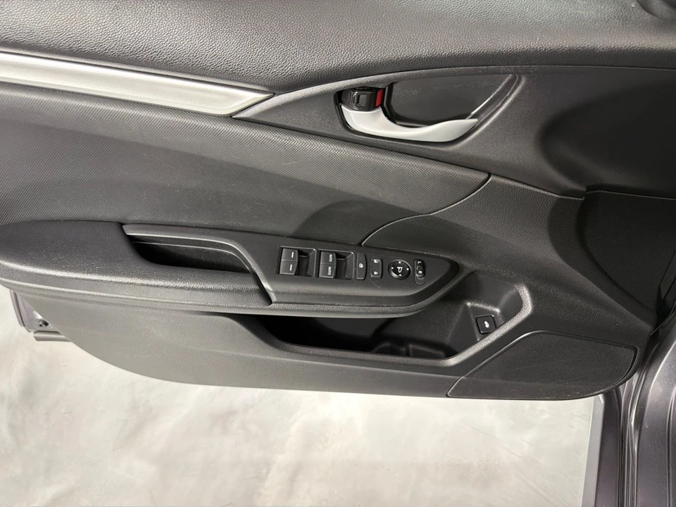 2021 Honda Civic 10th Gen - Image 11 of 25