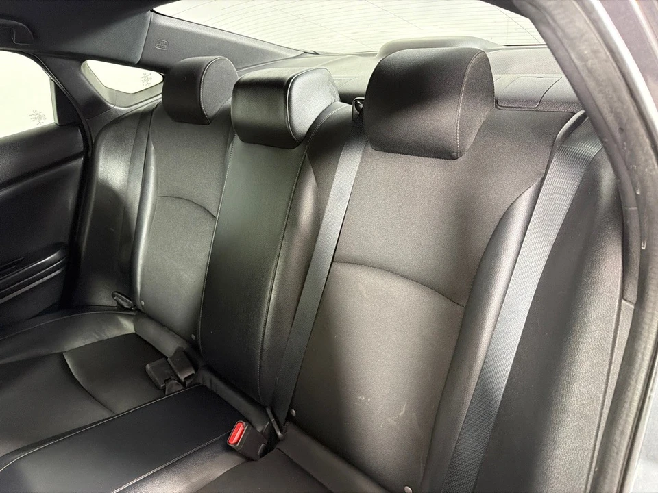 2021 Honda Civic 10th Gen - Image 19 of 25