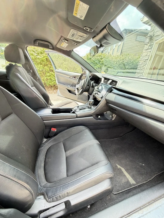 2021 Honda Civic 10th Gen - Image 10 of 21