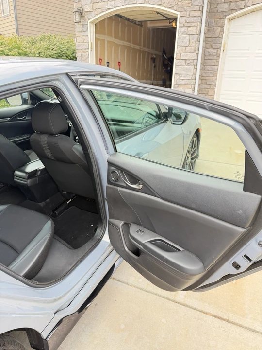 2021 Honda Civic 10th Gen - Image 13 of 21