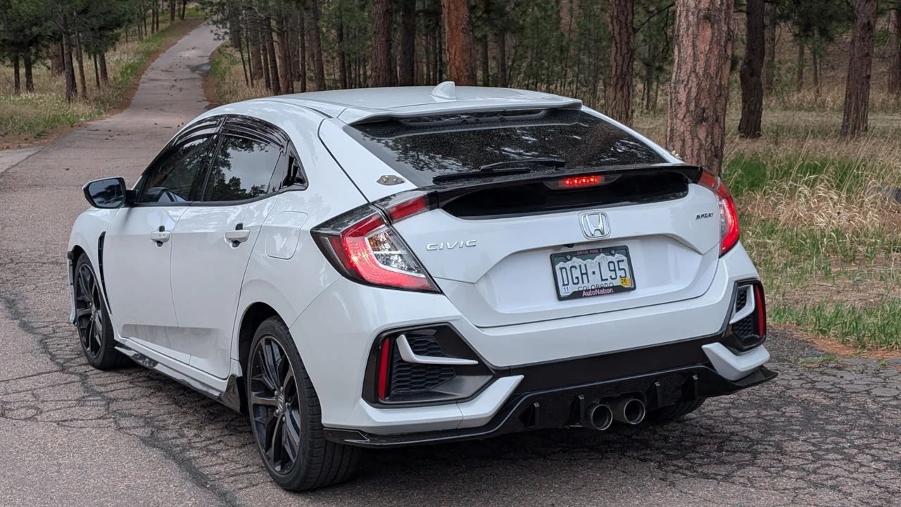 2021 Honda Civic 10th Gen - Image 2 of 15