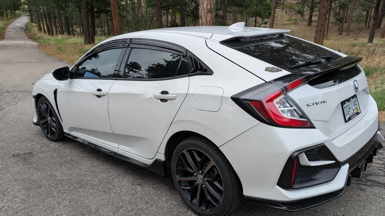 2021 Honda Civic 10th Gen - Image 11 of 15