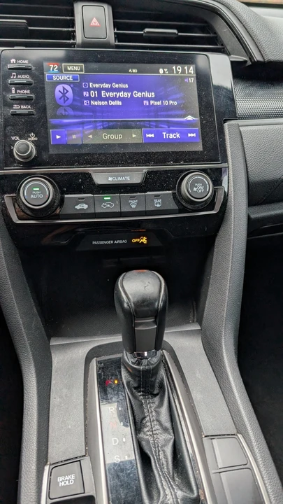 2021 Honda Civic 10th Gen - Image 8 of 15