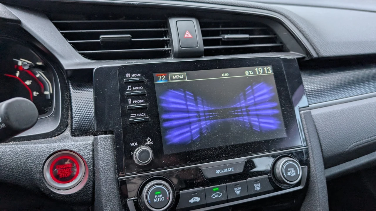 2021 Honda Civic 10th Gen - Image 6 of 15