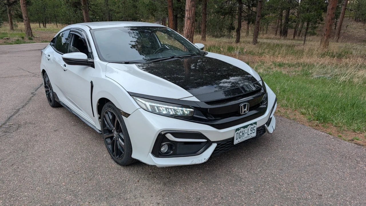 2021 Honda Civic 10th Gen - Image 12 of 15