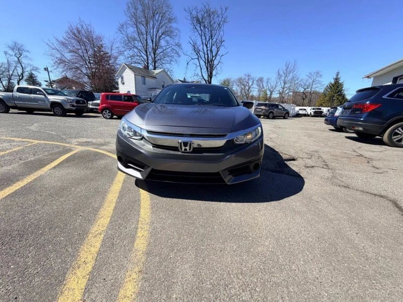2021 Honda Civic 10th Gen - Image 8 of 12