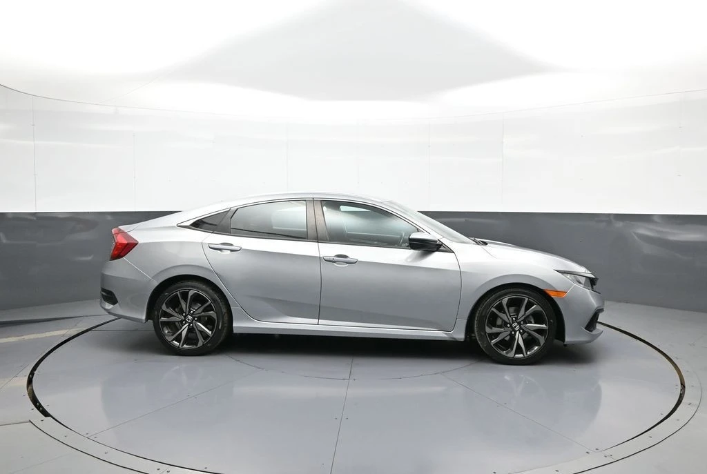 2021 Honda Civic 10th Gen - Image 5 of 21