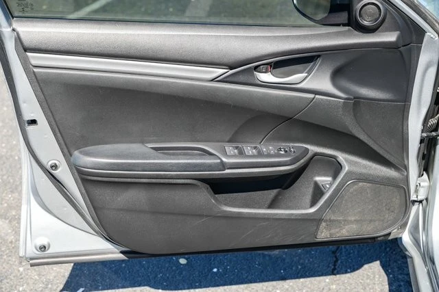 2021 Honda Civic 10th Gen - Image 19 of 31