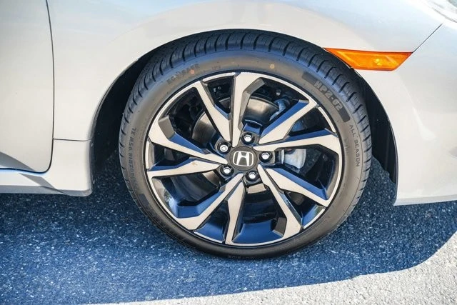 2021 Honda Civic 10th Gen - Image 9 of 31