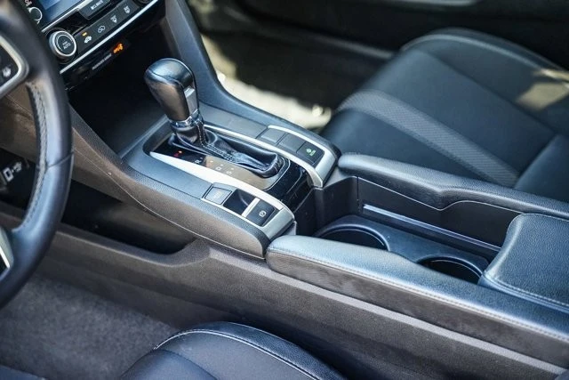 2021 Honda Civic 10th Gen - Image 20 of 31