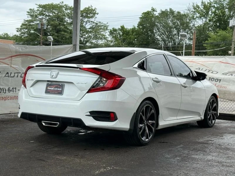 2021 Honda Civic 10th Gen - Image 9 of 12