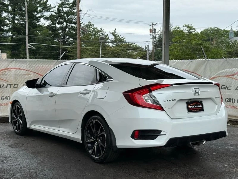 2021 Honda Civic 10th Gen - Image 11 of 12