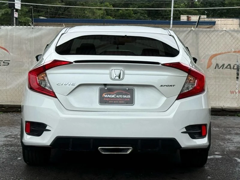 2021 Honda Civic 10th Gen - Image 10 of 12