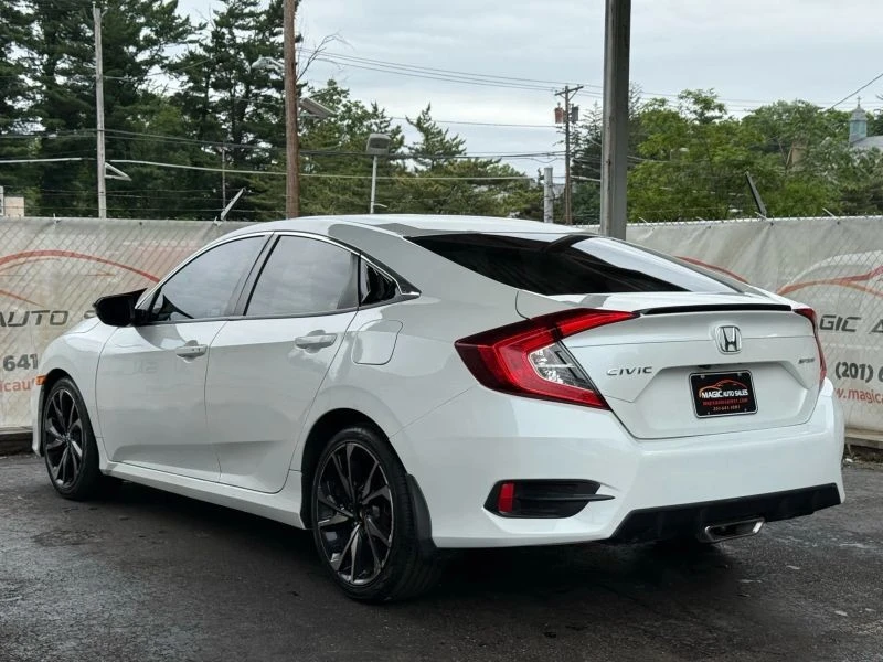 2021 Honda Civic 10th Gen - Image 11 of 12