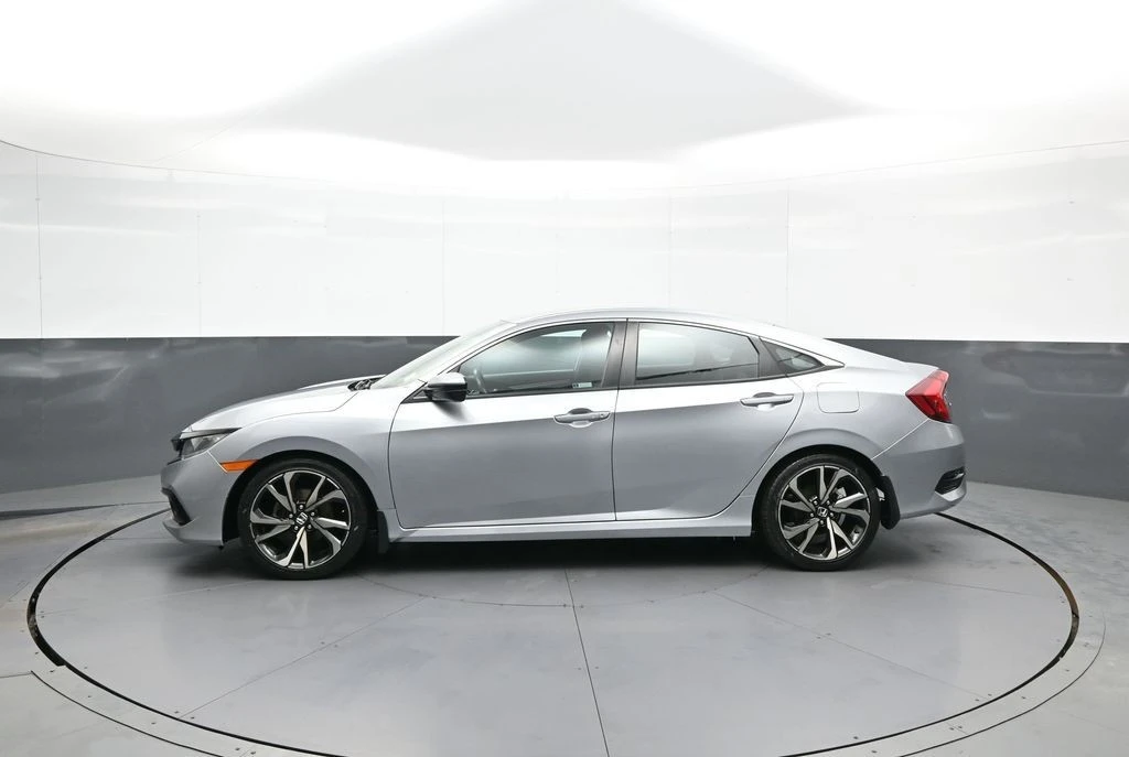2021 Honda Civic 10th Gen - Image 9 of 12
