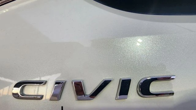 2021 Honda Civic 10th Gen - Image 14 of 21