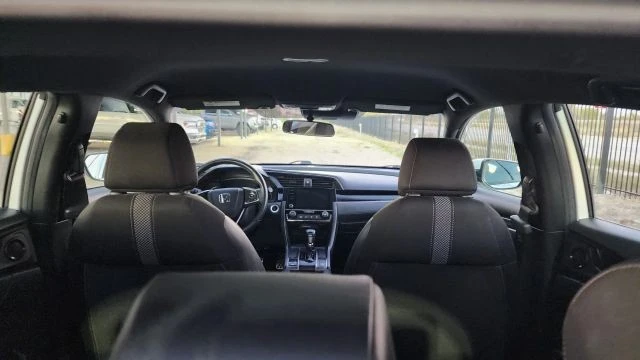 2021 Honda Civic 10th Gen - Image 18 of 21