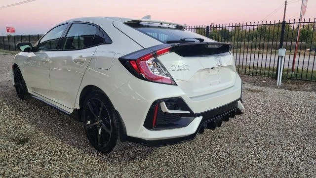 2021 Honda Civic 10th Gen - Image 7 of 21