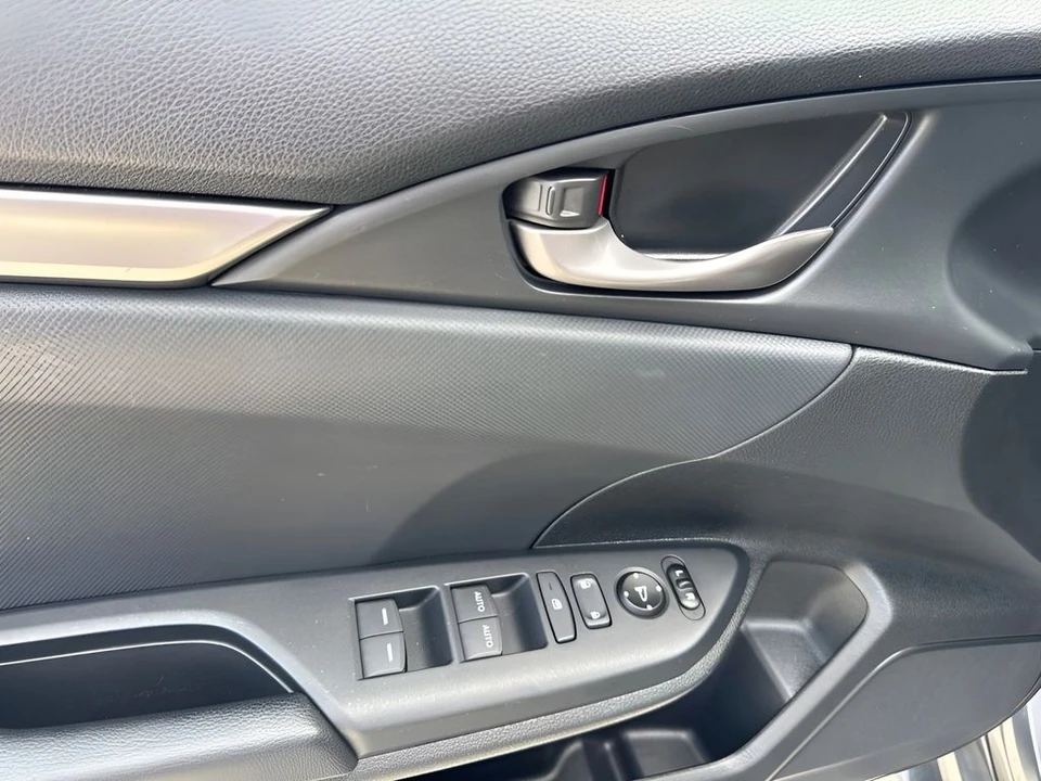 2021 Honda Civic 10th Gen - Image 22 of 31