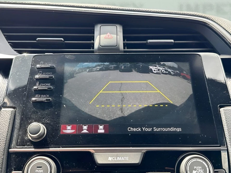 2021 Honda Civic 10th Gen - Image 18 of 31