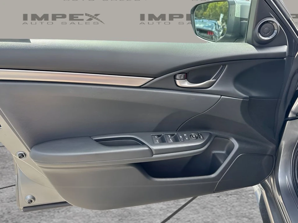 2021 Honda Civic 10th Gen - Image 21 of 31